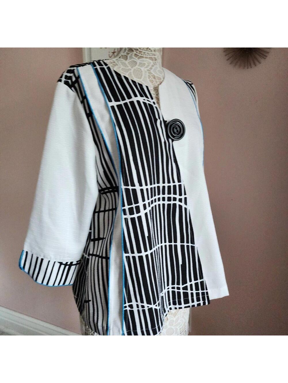 Multiples Black White Abstract Top Large 3/4 Sleeve Statement Blouse